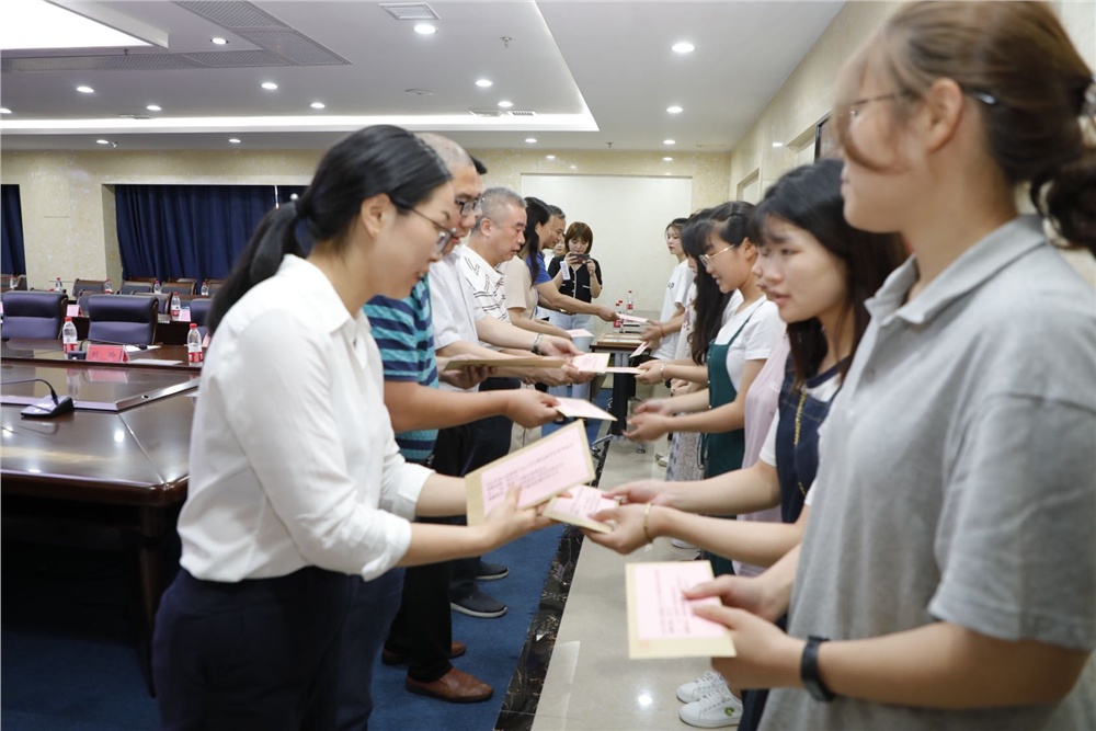 男阳茎进女阳道视频大全
